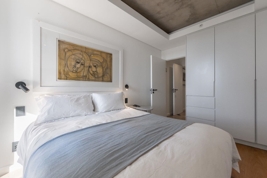 2 Bedroom Property for Sale in Sea Point Western Cape